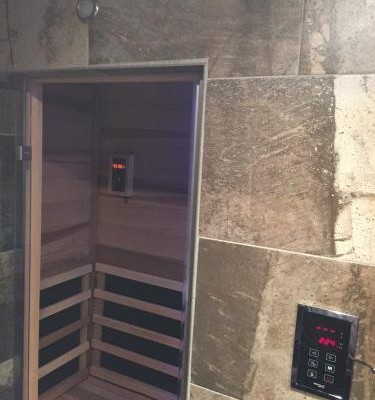 sauna-shower2-375x400